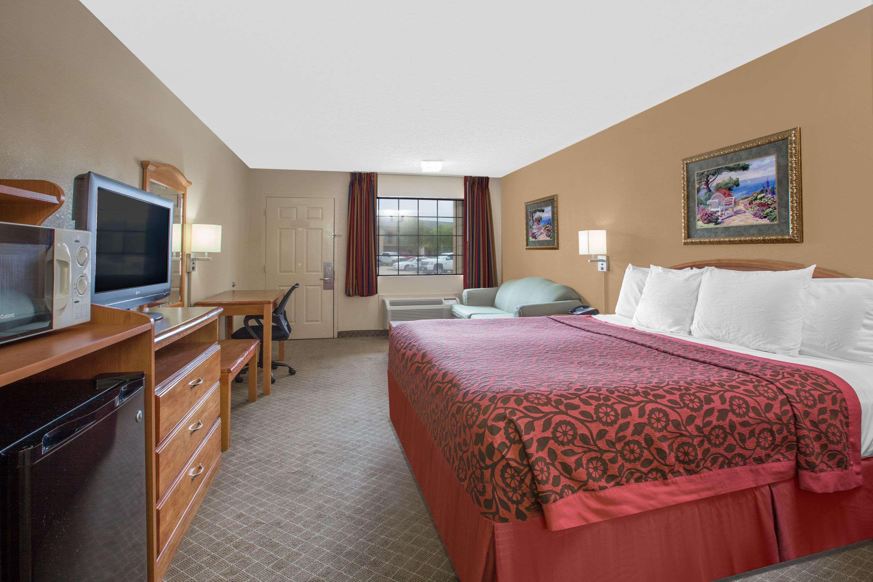Days Inn By Wyndham Ruston La Exterior foto